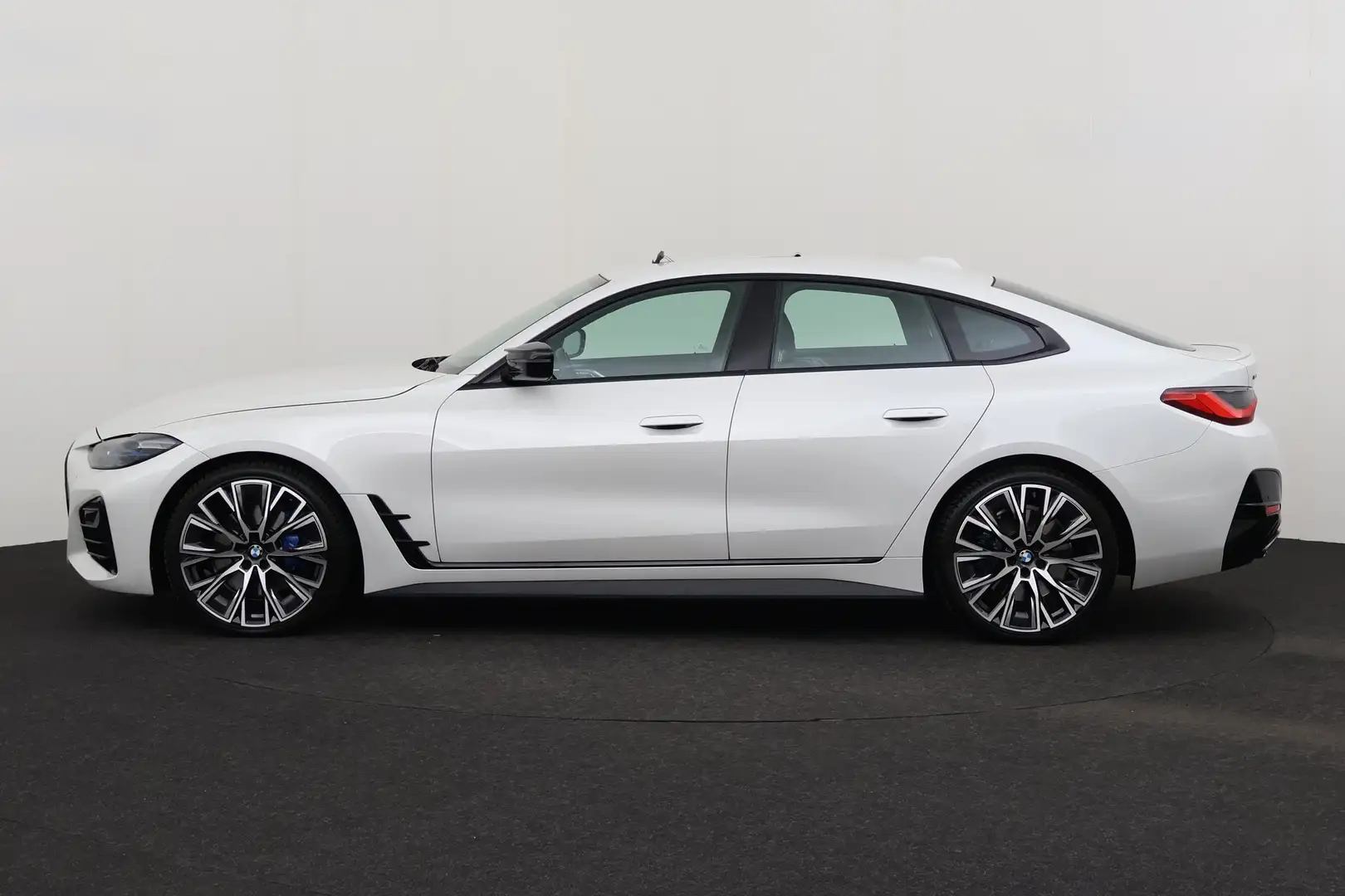 BMW 440 GRAN COUPE M-SPORT iA + GPS + LEDER + CARPLAY + CA Blanc - 2