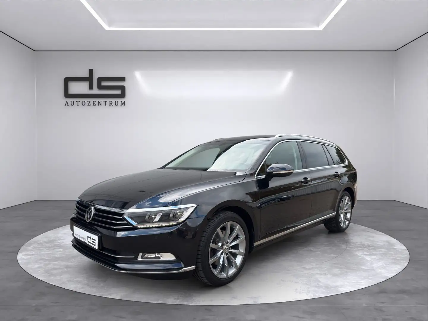 Volkswagen Passat Variant 2.0 TDI Comfortline Automatik AHK Schwarz - 1