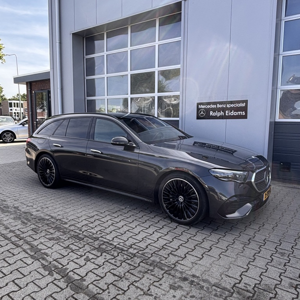 Mercedes-Benz E 300 Estate e AMG L. — photo 2