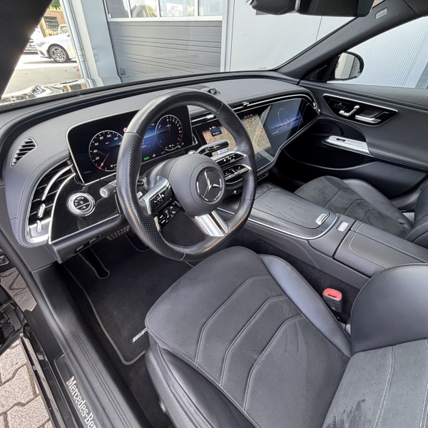 Mercedes-Benz E 300 Estate e AMG L. — photo 10