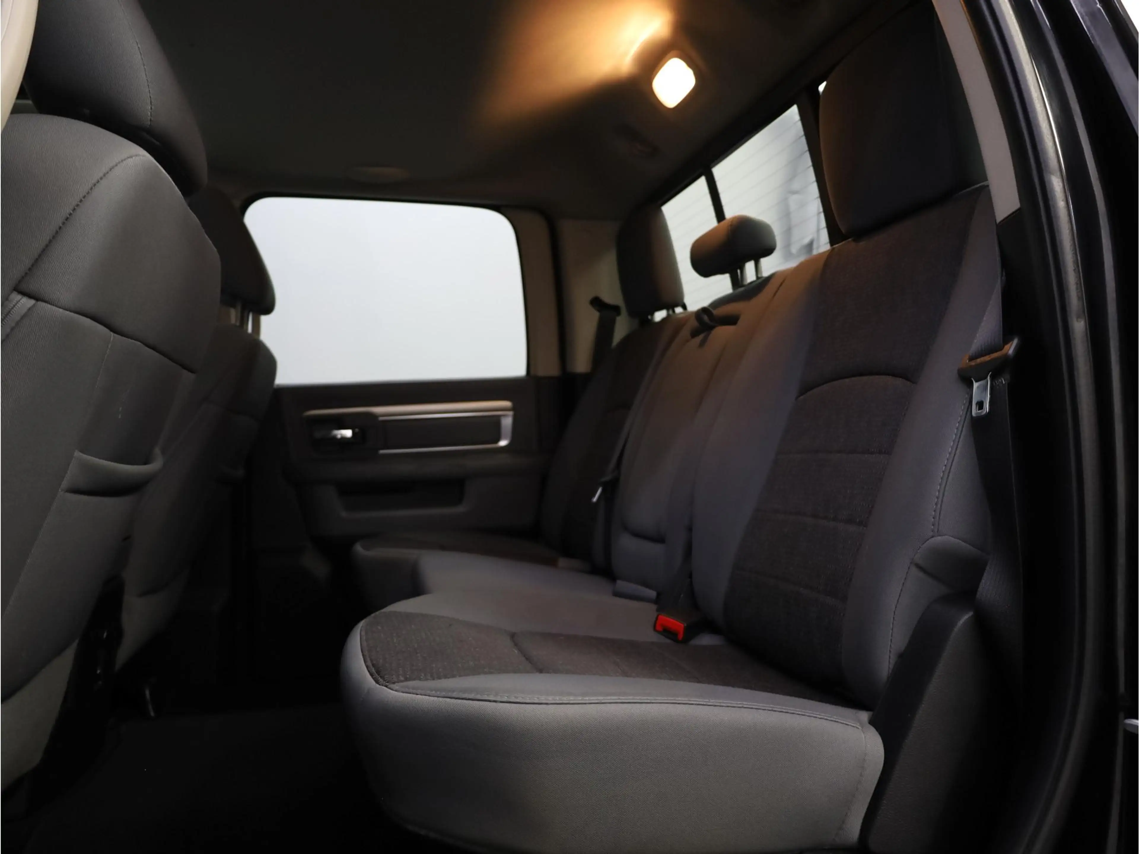 Dodge RAM 1500 3.6 V6 Crew Cab 5'7 | LPG | Schuif-/kantel da — photo 34