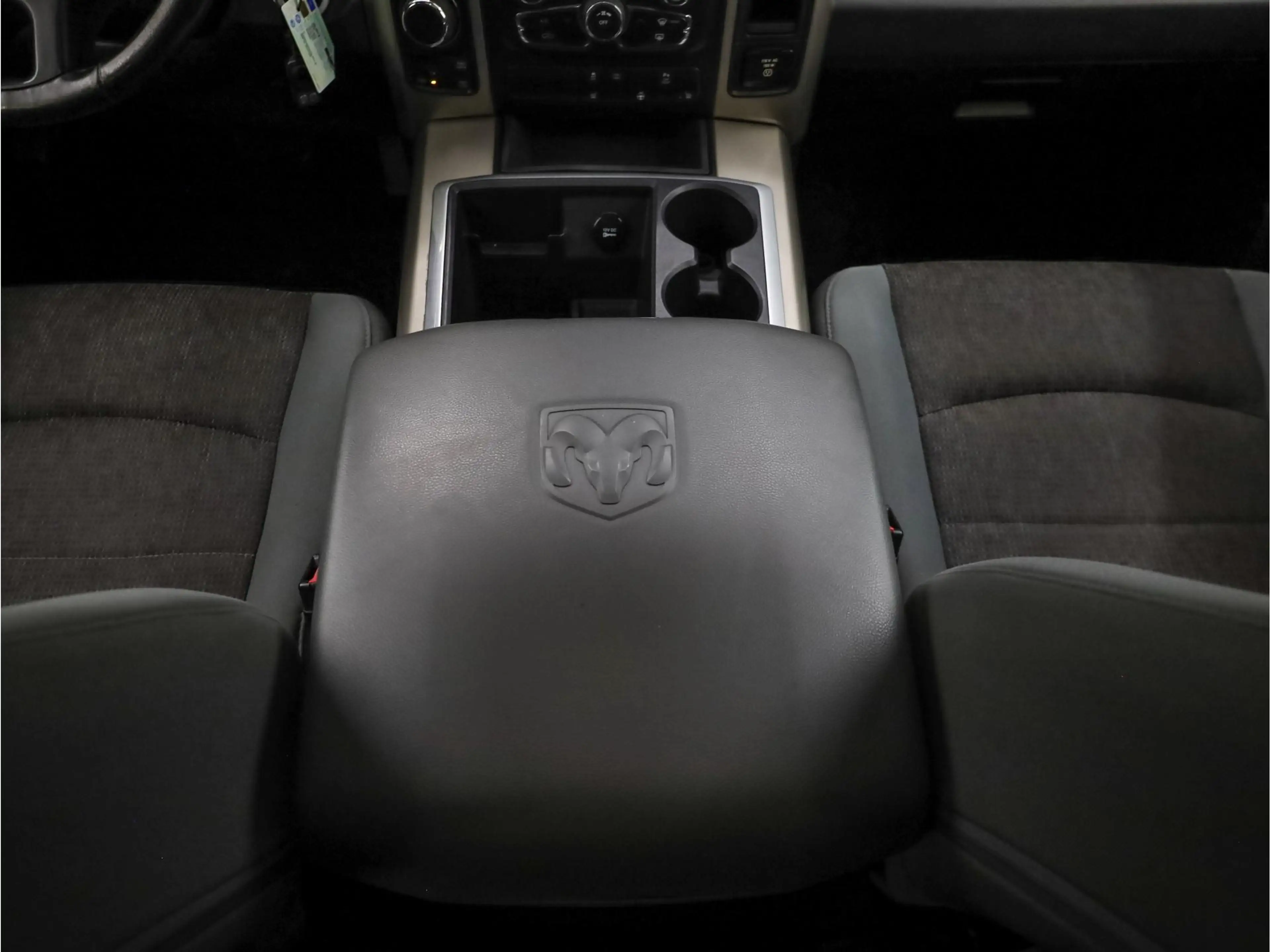 Dodge RAM 1500 3.6 V6 Crew Cab 5'7 | LPG | Schuif-/kantel da — photo 33