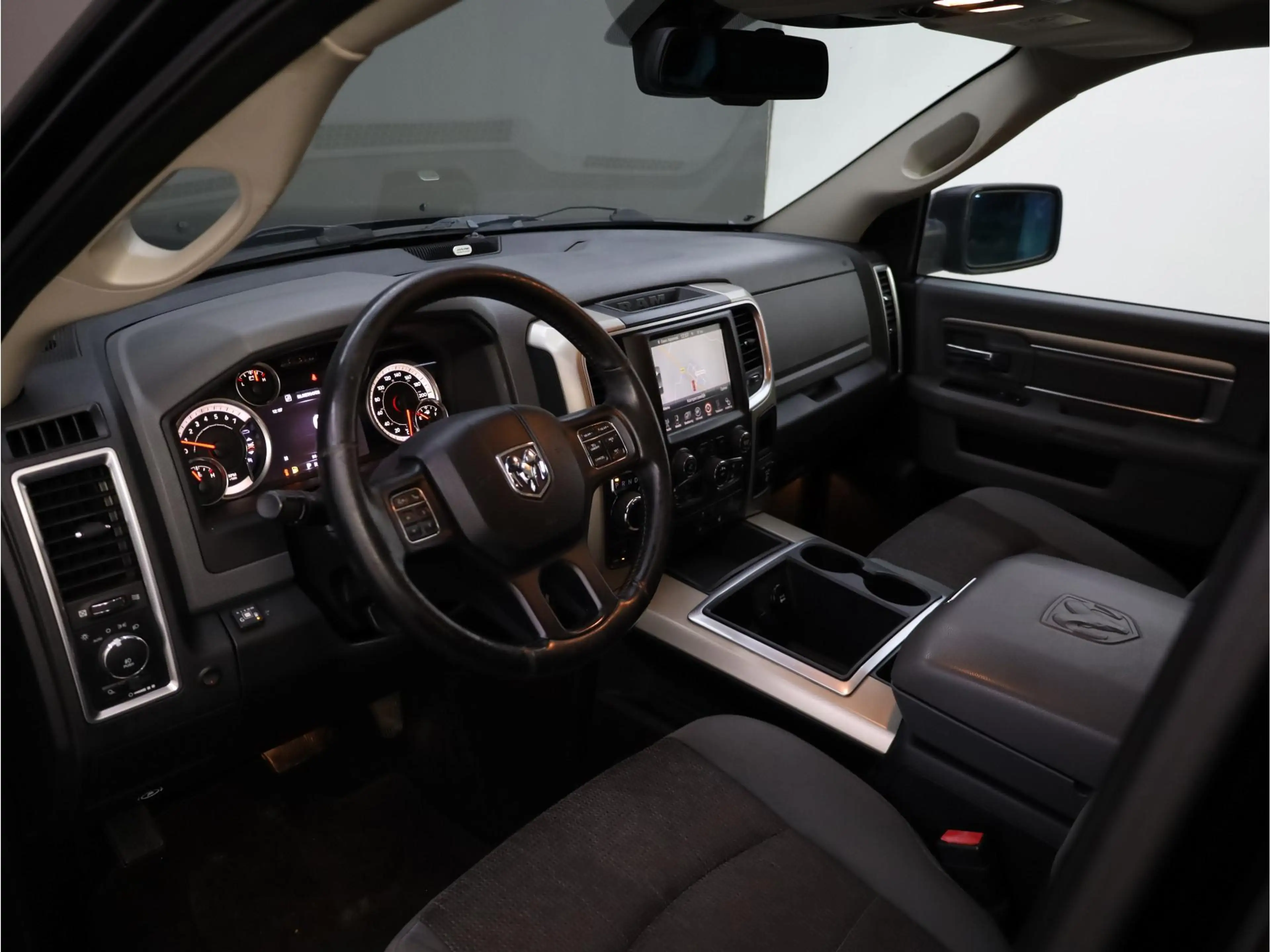 Dodge RAM 1500 3.6 V6 Crew Cab 5'7 | LPG | Schuif-/kantel da — photo 4