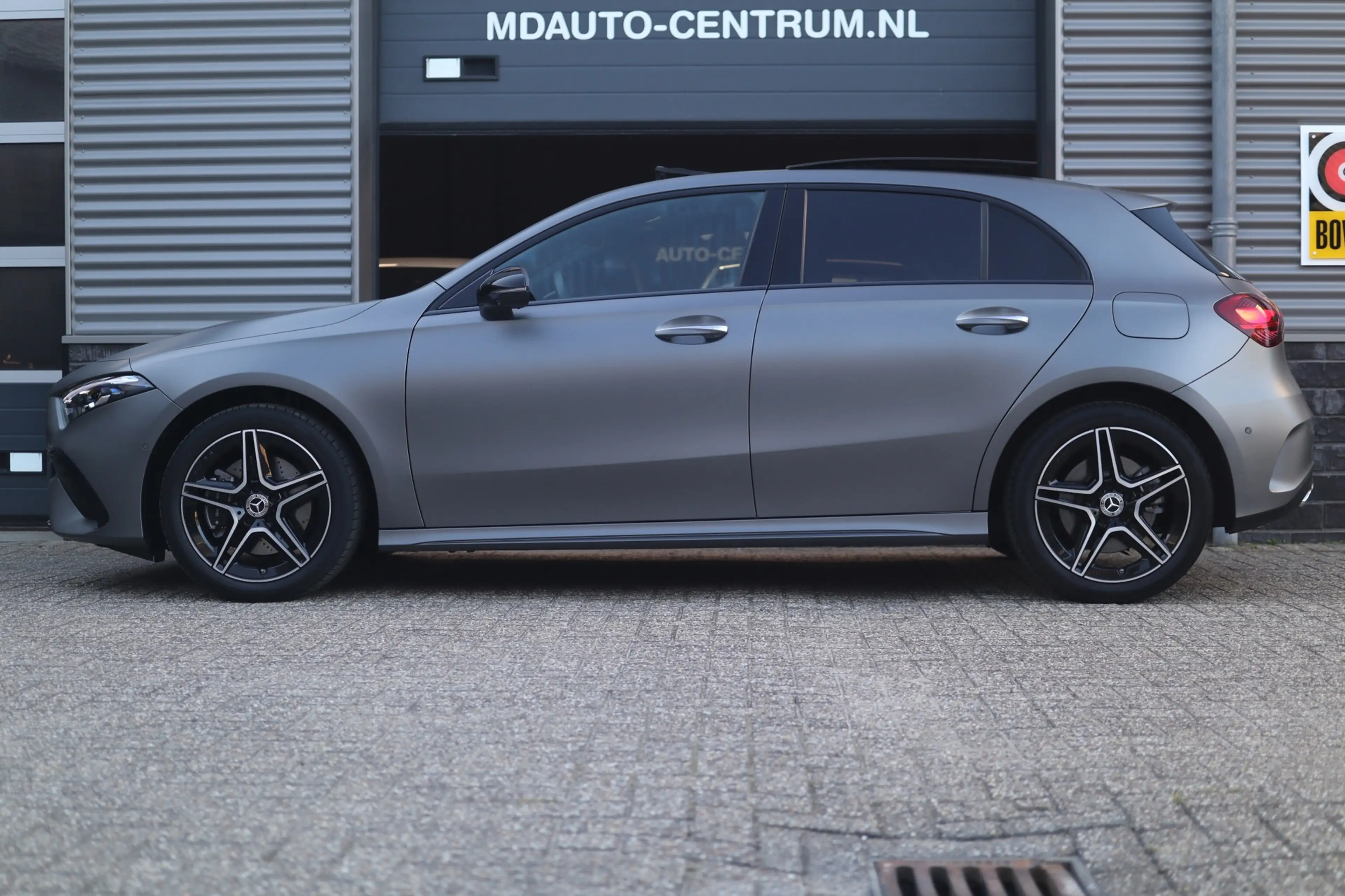 Mercedes-Benz A 250 e AMG| Matgrijs| Pano| Memory| 360 Cam — photo 14