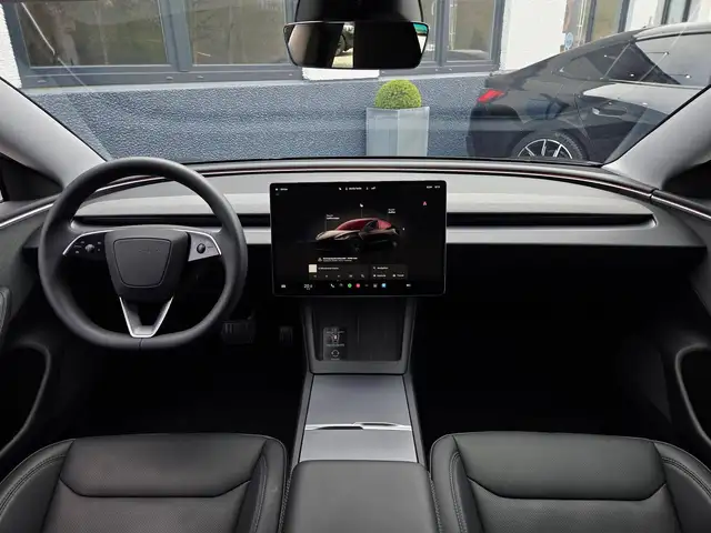 Tesla Model 3 view 12