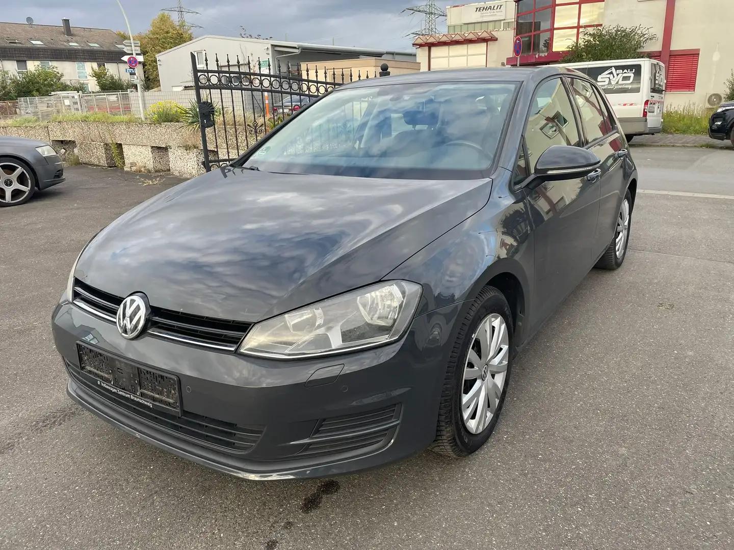 Volkswagen Golf Golf 7 1.6 TDI 2.Hand, 8x bereift,Sitzheizung,PDC Grau - 1