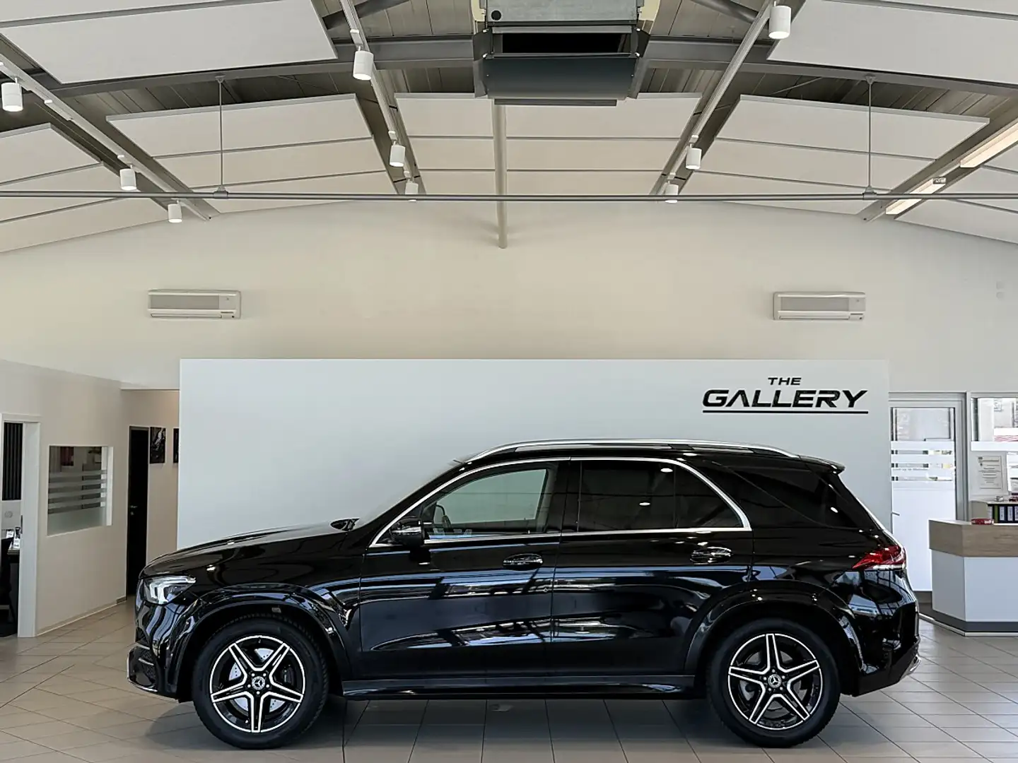 Mercedes-Benz GLE 400 d 4Matic AMG-Line Aut.*Memory*AHK*Luft*Standhei... Schwarz - 1