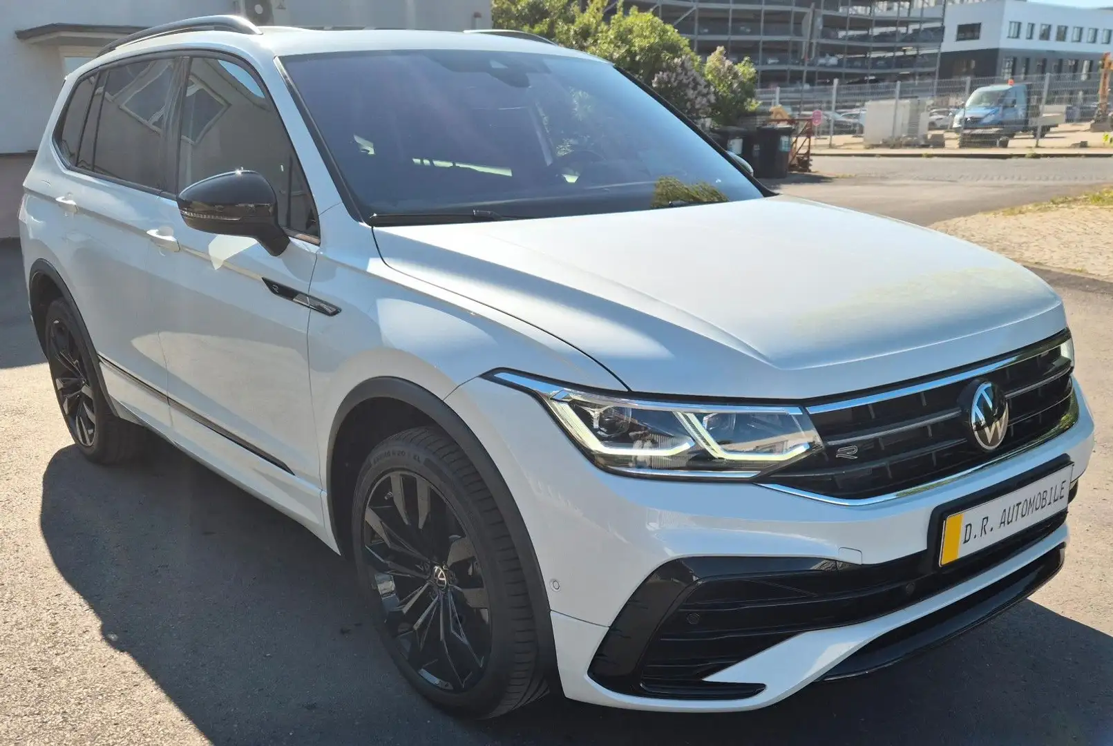 Volkswagen Tiguan R-Line 4Motion HuD Leder StHzg Virtual Weiß - 2