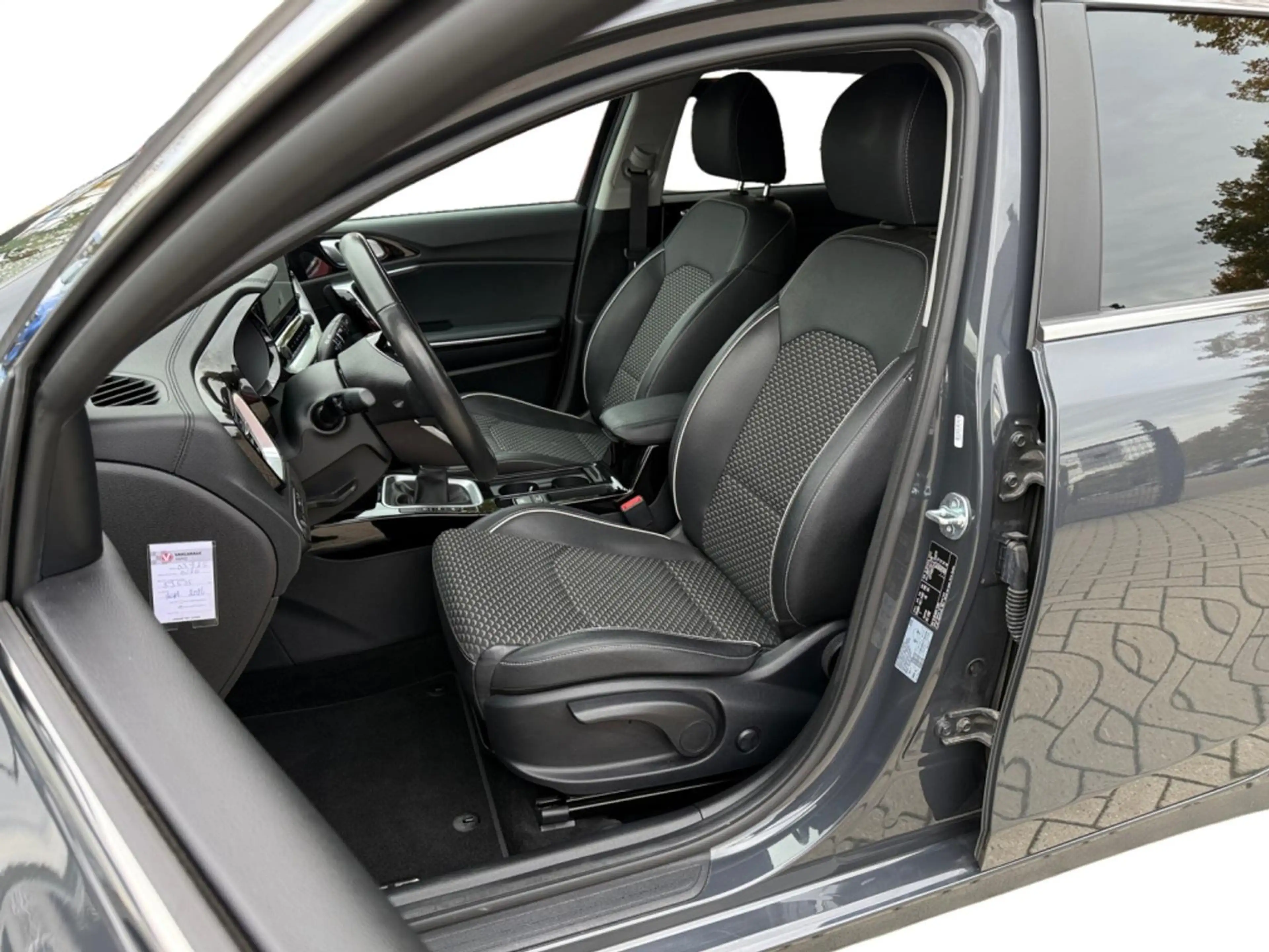 Kia Ceed SW / cee'd SW Sportswagon 1.0 T-GDi DynamicPlusLine I Navi I Key — photo 10
