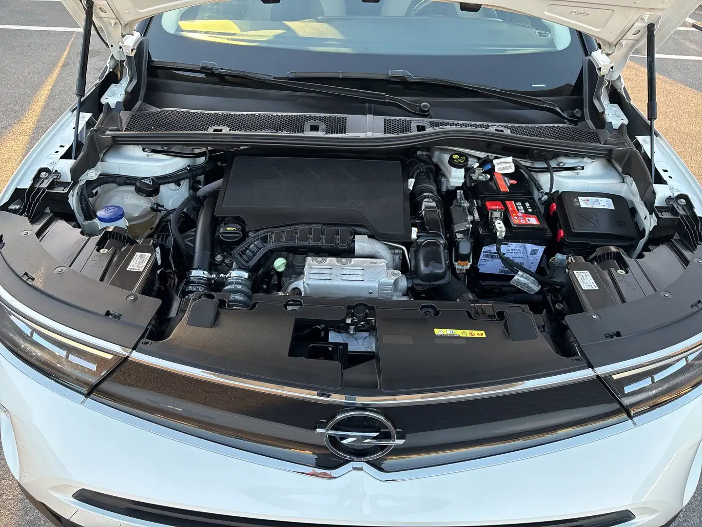 Opel Mokka Mokka 1.2 Turbo 130 CV Elegance Bianco - 2