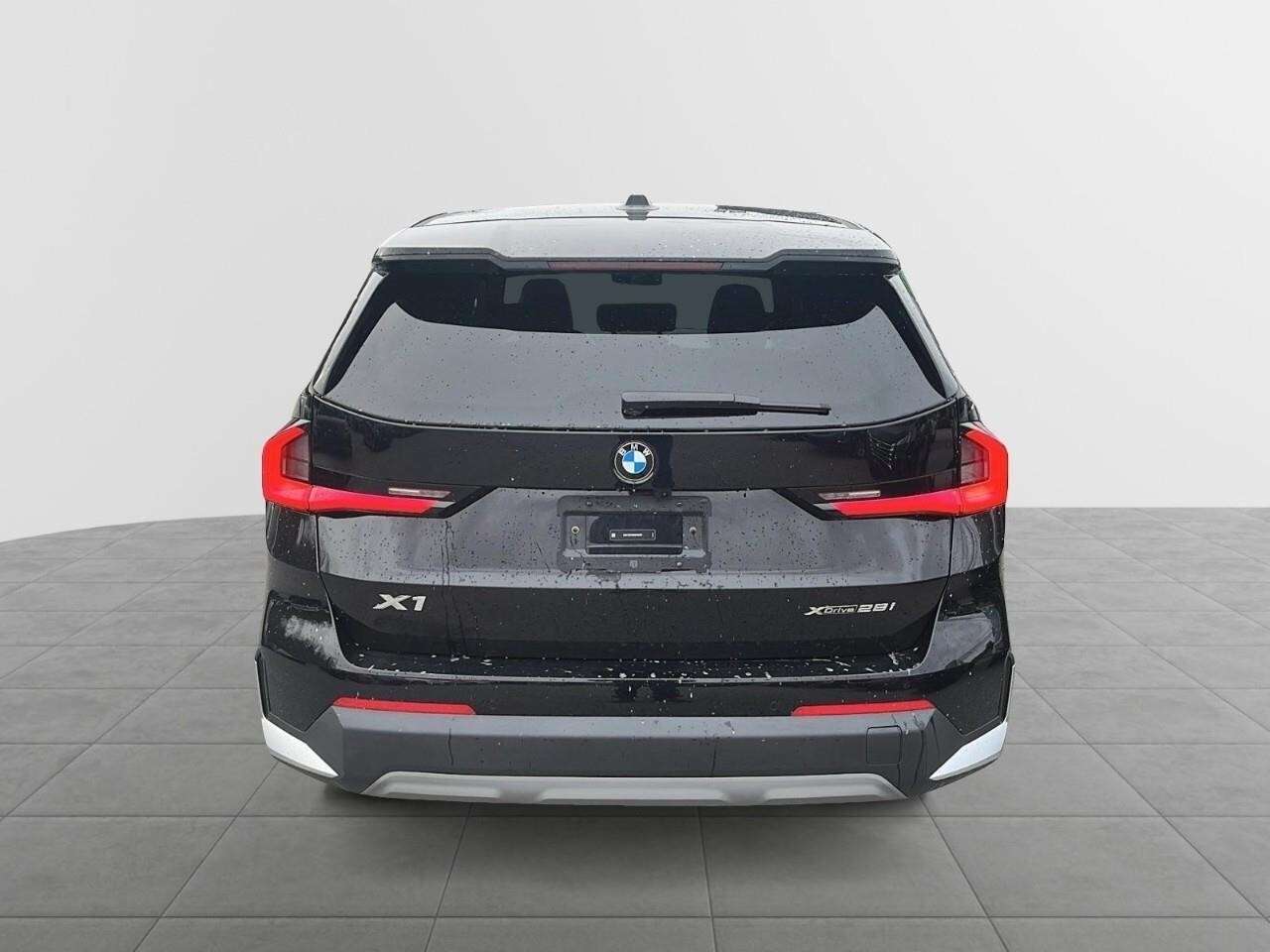 2025 BMW X1 xDrive28i | Leather | Panoramic Sunroof — снимка 1