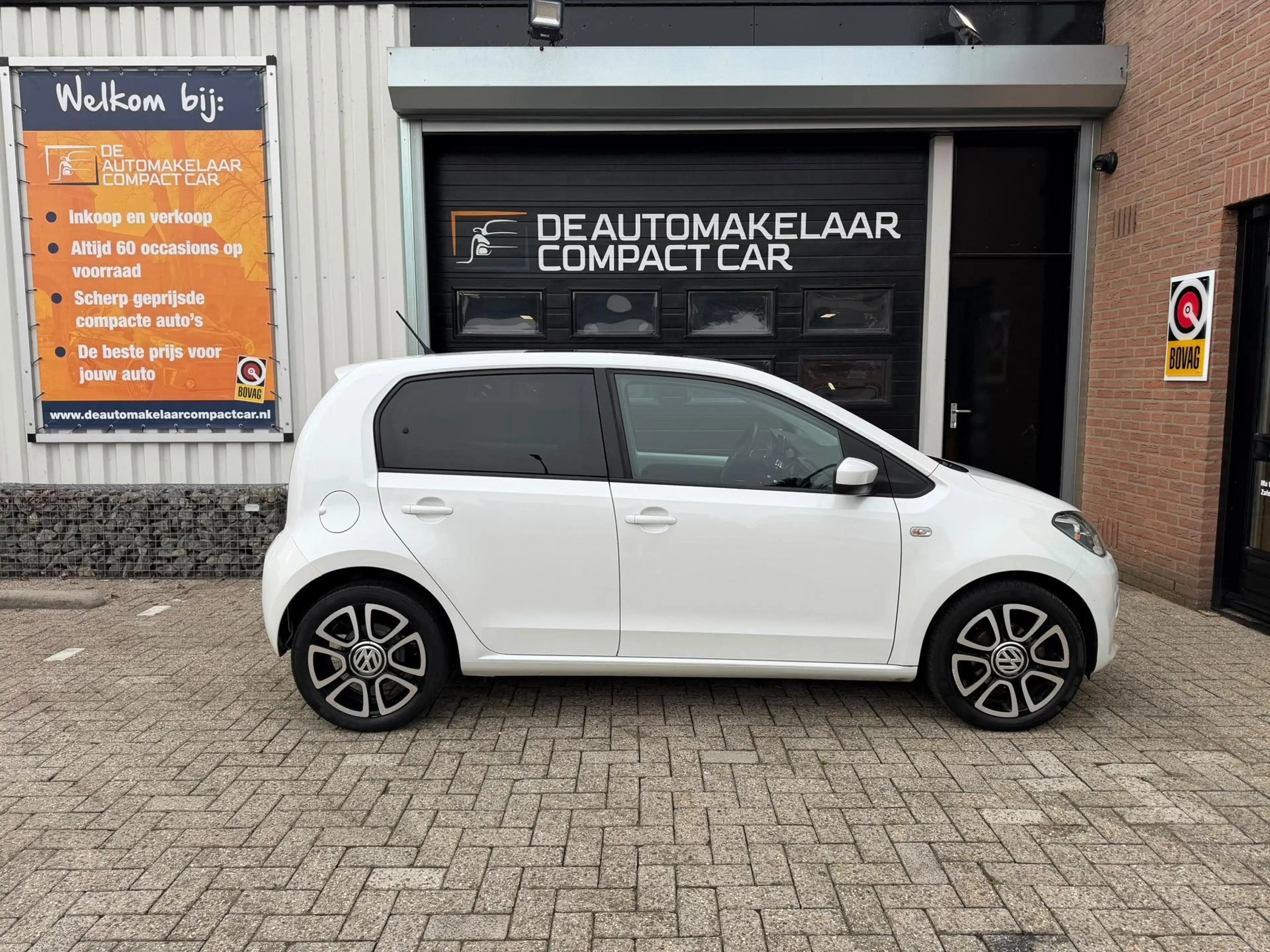 Volkswagen up! 1.0 high up! BlueMotion | PANORAMA DAK | 16'' LMV — photo 4