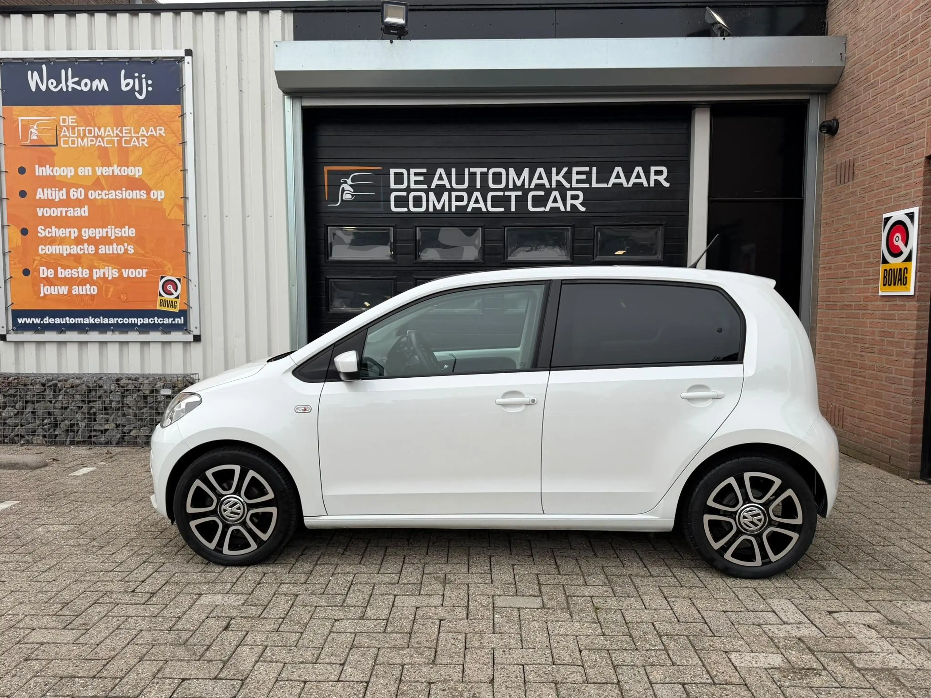 Volkswagen up! 1.0 high up! BlueMotion | PANORAMA DAK | 16'' LMV — photo 9