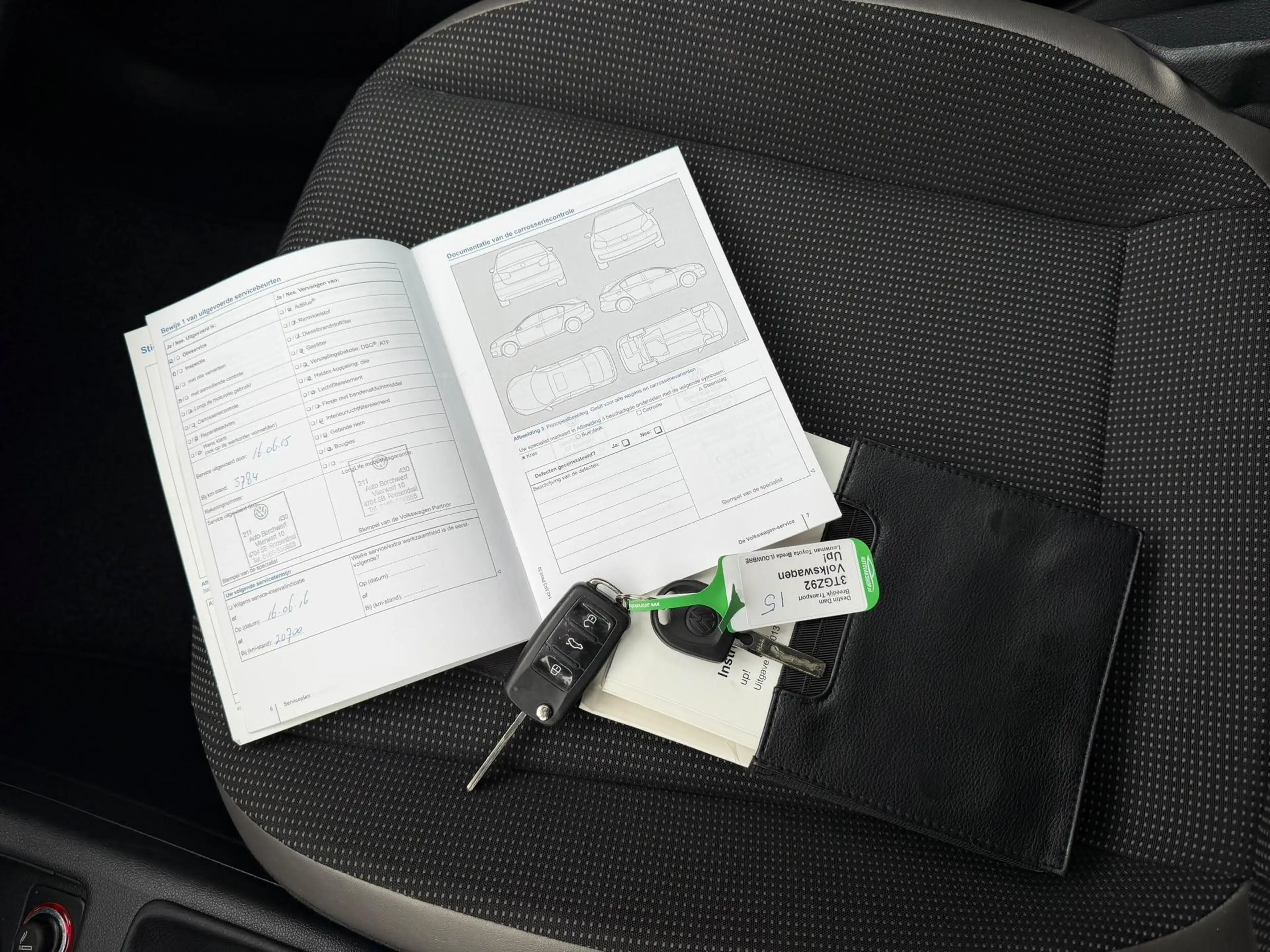 Volkswagen up! 1.0 high up! BlueMotion | PANORAMA DAK | 16'' LMV — photo 39