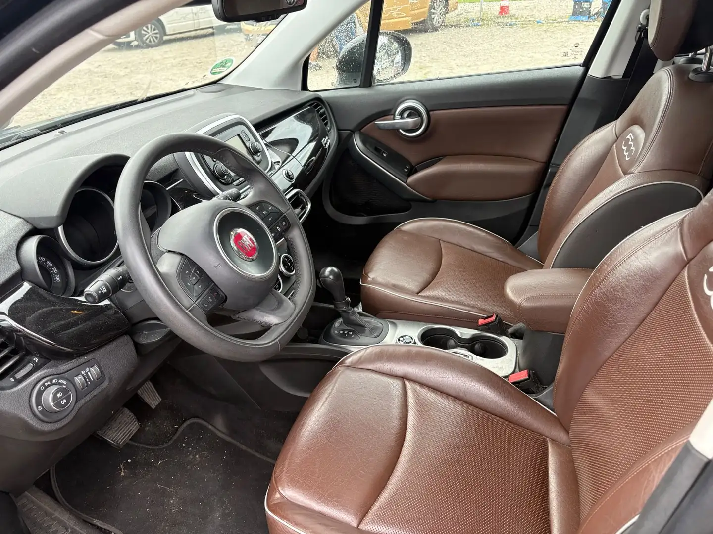 Fiat 500X Lounge,Automatik,Kamera,Pano, Leder Zwart - 2