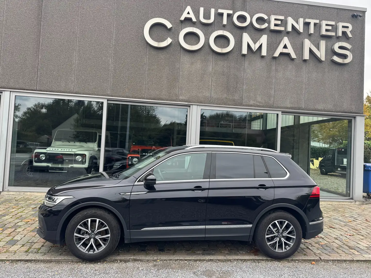 Volkswagen Tiguan Tiguan 1.5 TSI OPF DSG   (21.446 + BTW) Schwarz - 2