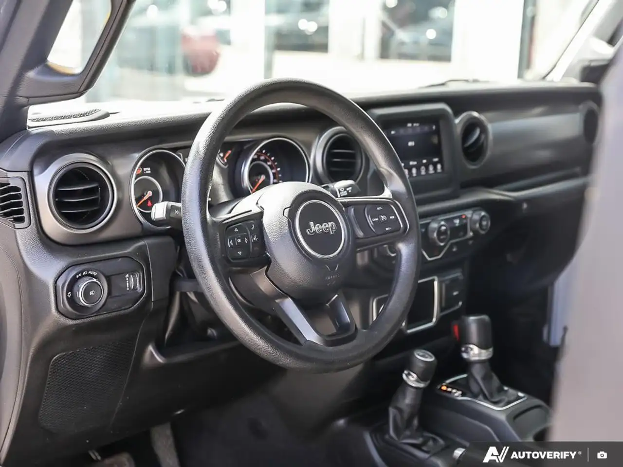 Jeep Wrangler снимка Jeep Wrangler