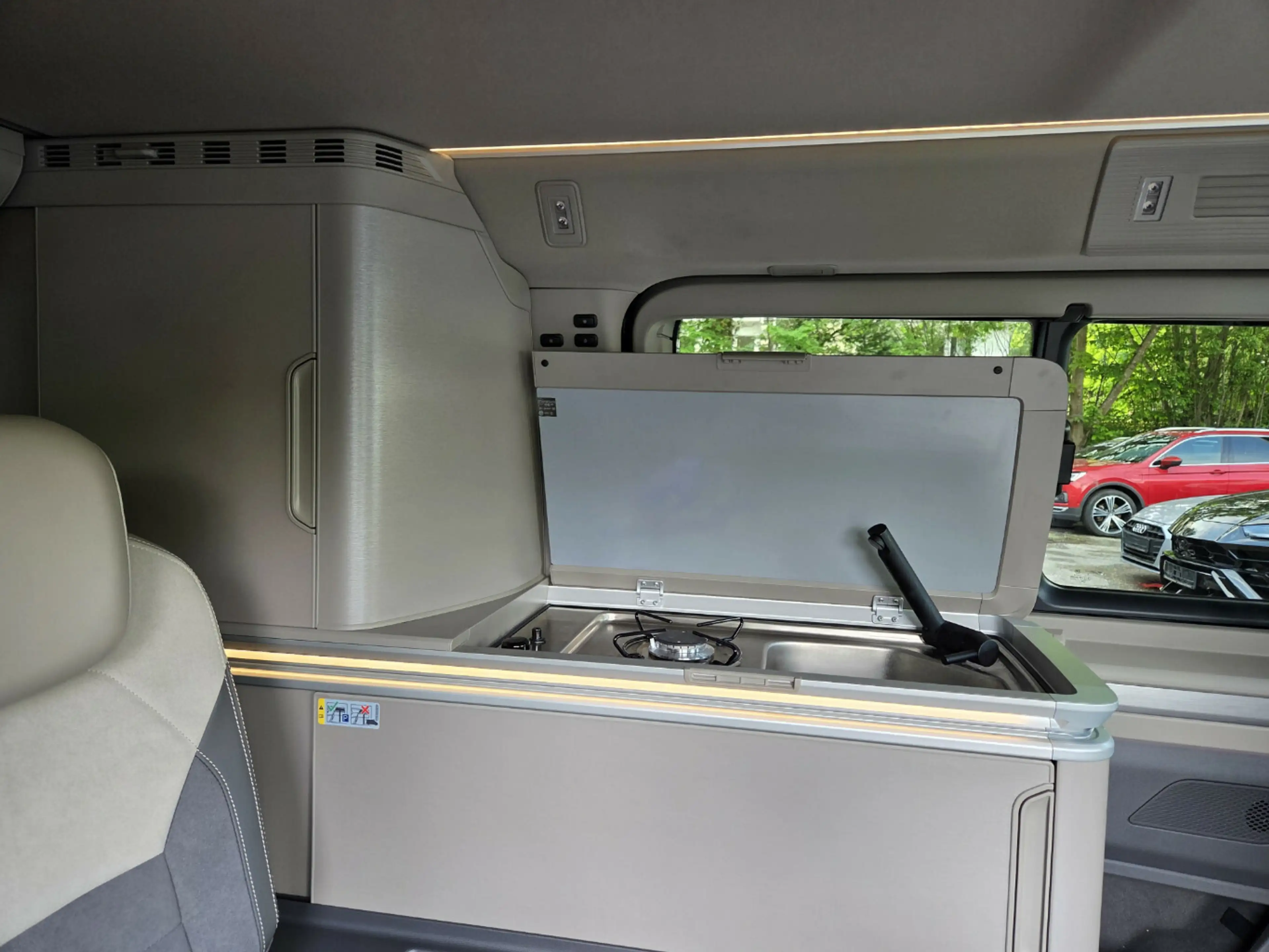 Volkswagen T7 California Ocean Hybrid Allrad Max.- Vollasst. — photo 7