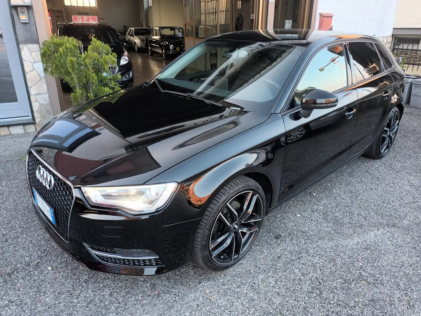 Audi A3 SBK 1.6 tdi 105cv/NAVI/XENON/CRUISE CONTROL Nero - 2