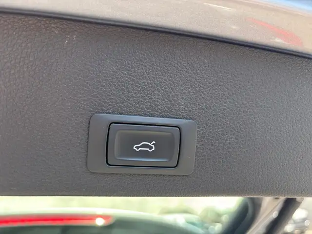 Audi Q2 view 6