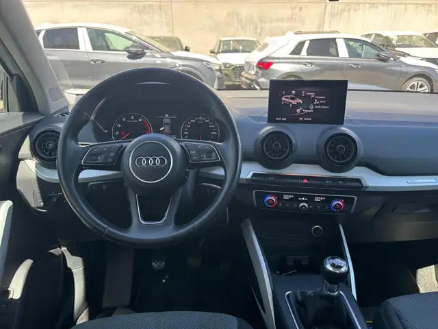 Audi Q2 view 15