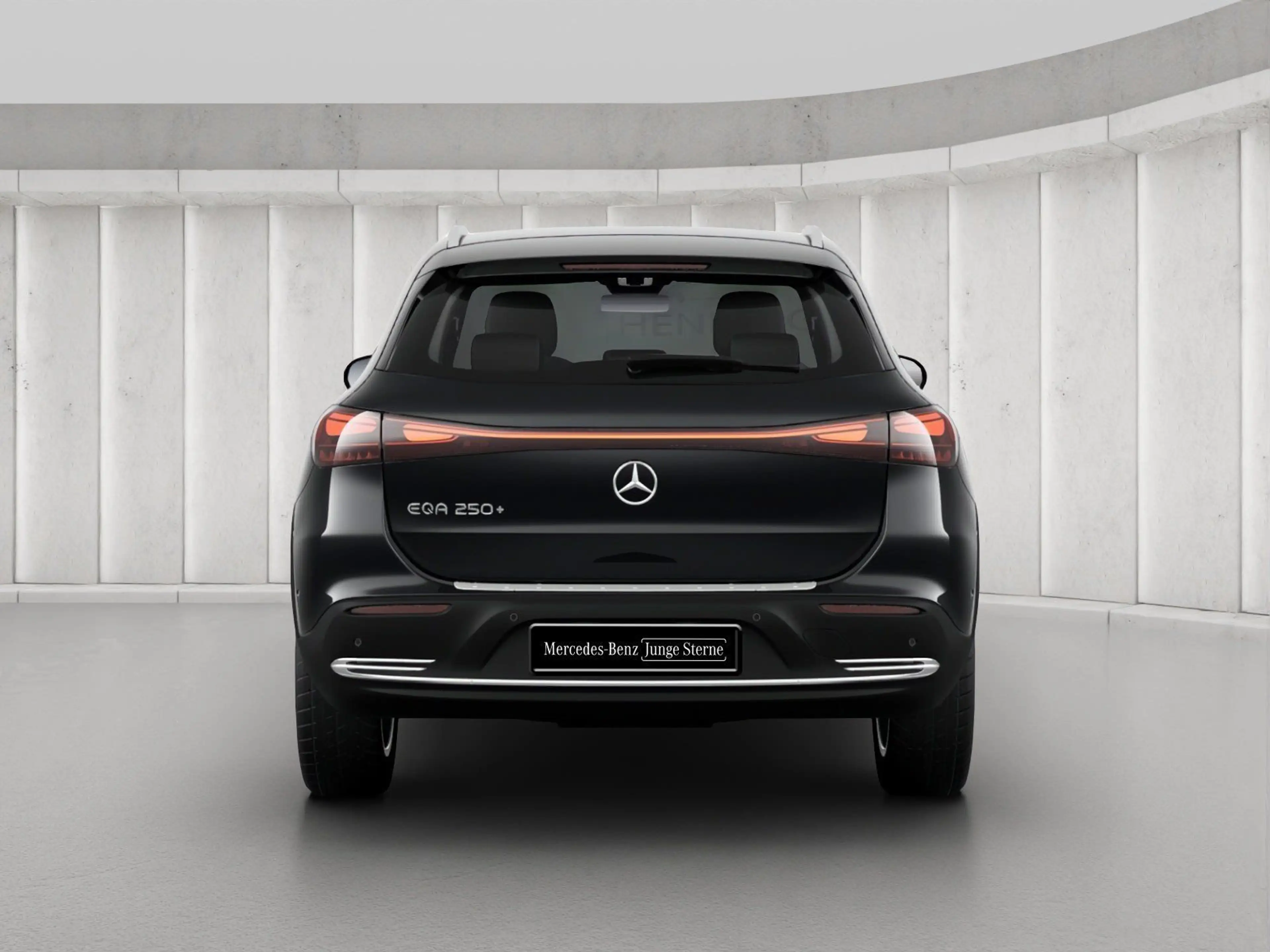 Mercedes-Benz EQA 250 + Progressive Kamera LED Ambiente Totw. — photo 3