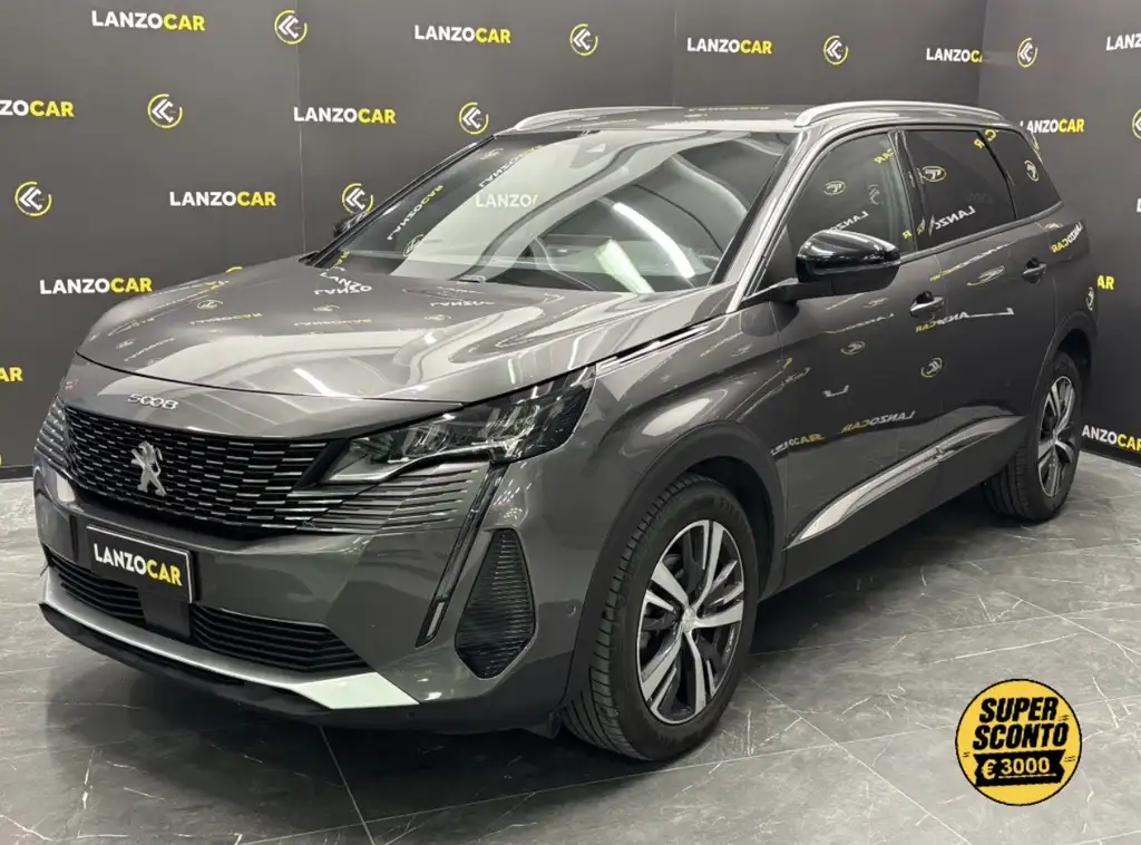 Peugeot 5008, 1.5 BLUEHDI ALLURE 130CV EAT8 7P *DIVERSI COLORI*, colore grigio, 2023, diesel | usata in vendita da LANZOCAR