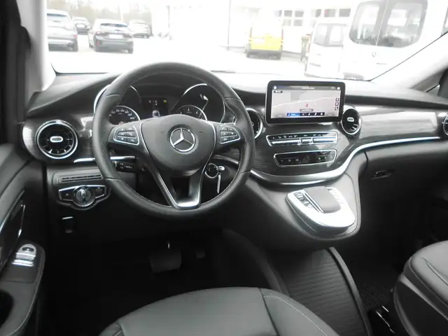 Mercedes-Benz V 220 CDI lang Avantgarde Ansicht 9