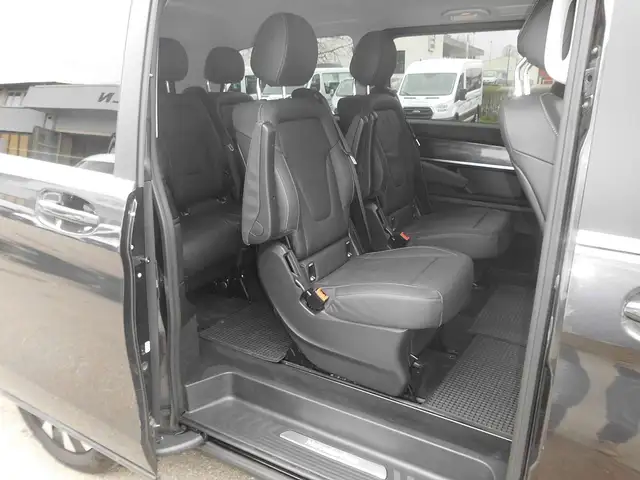 Mercedes-Benz V 220 CDI lang Avantgarde Ansicht 6