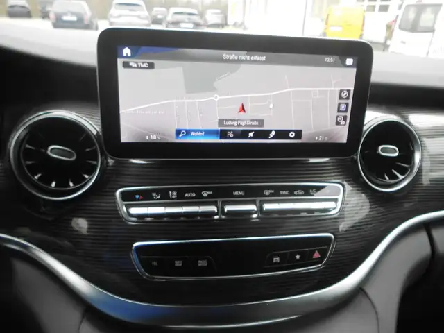 Mercedes-Benz V 220 CDI lang Avantgarde Ansicht 11