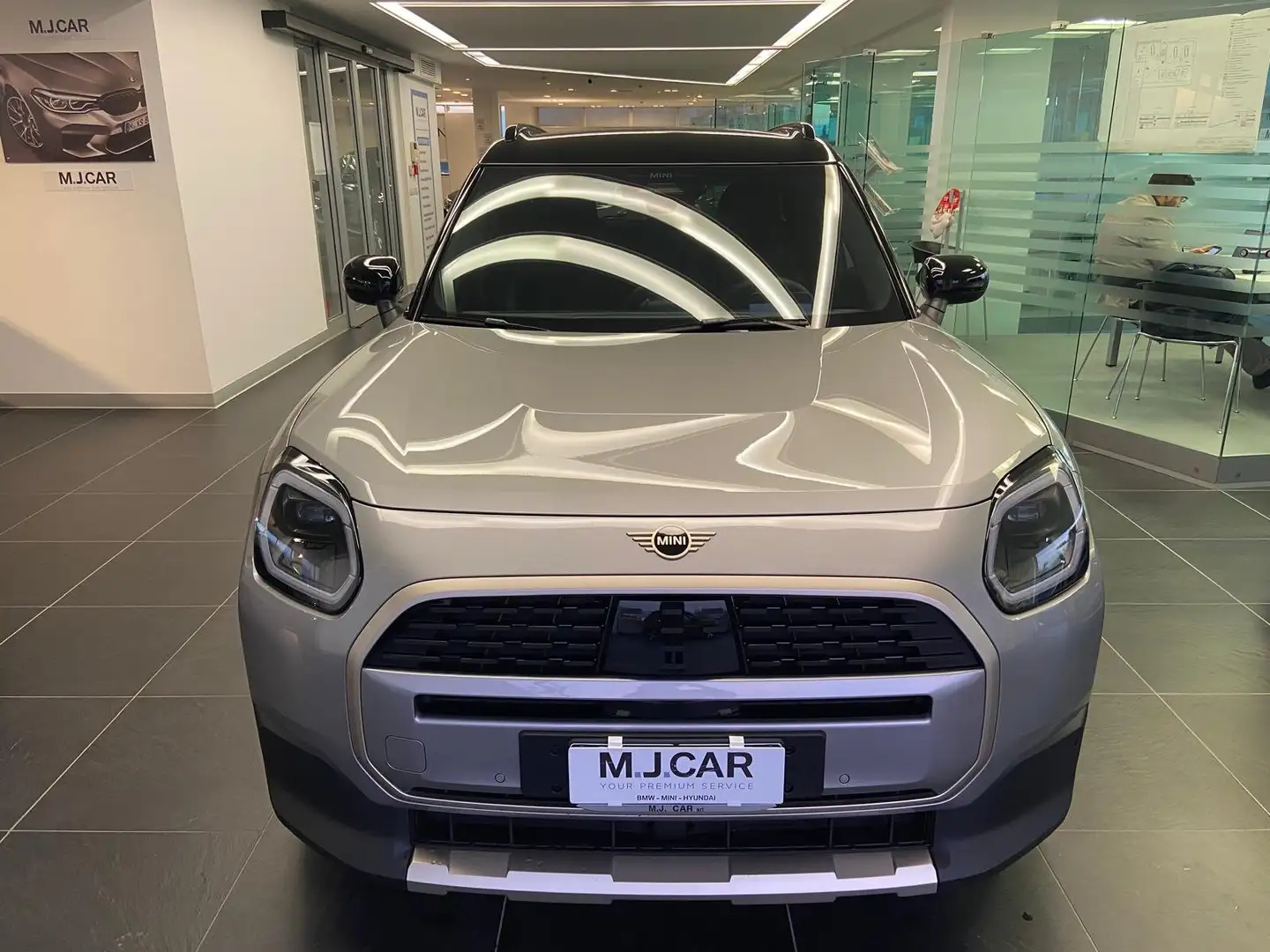 MINI Cooper D Countryman Favoured 2.0 auto Gris - 2