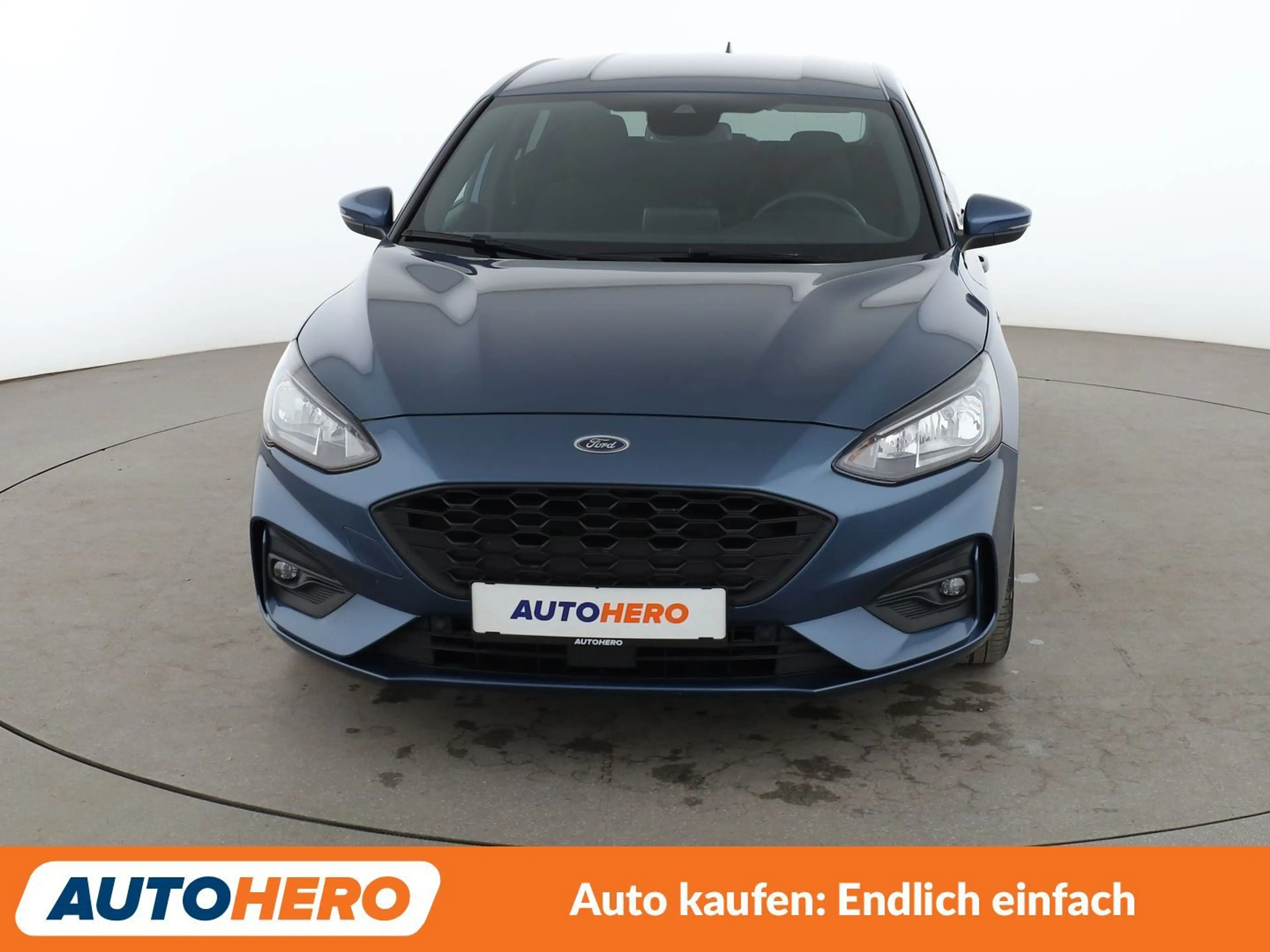 Ford Focus 1.0 EcoBoost ST-Line *NAVI*TEMPO*PDC*SHZ* — photo 9