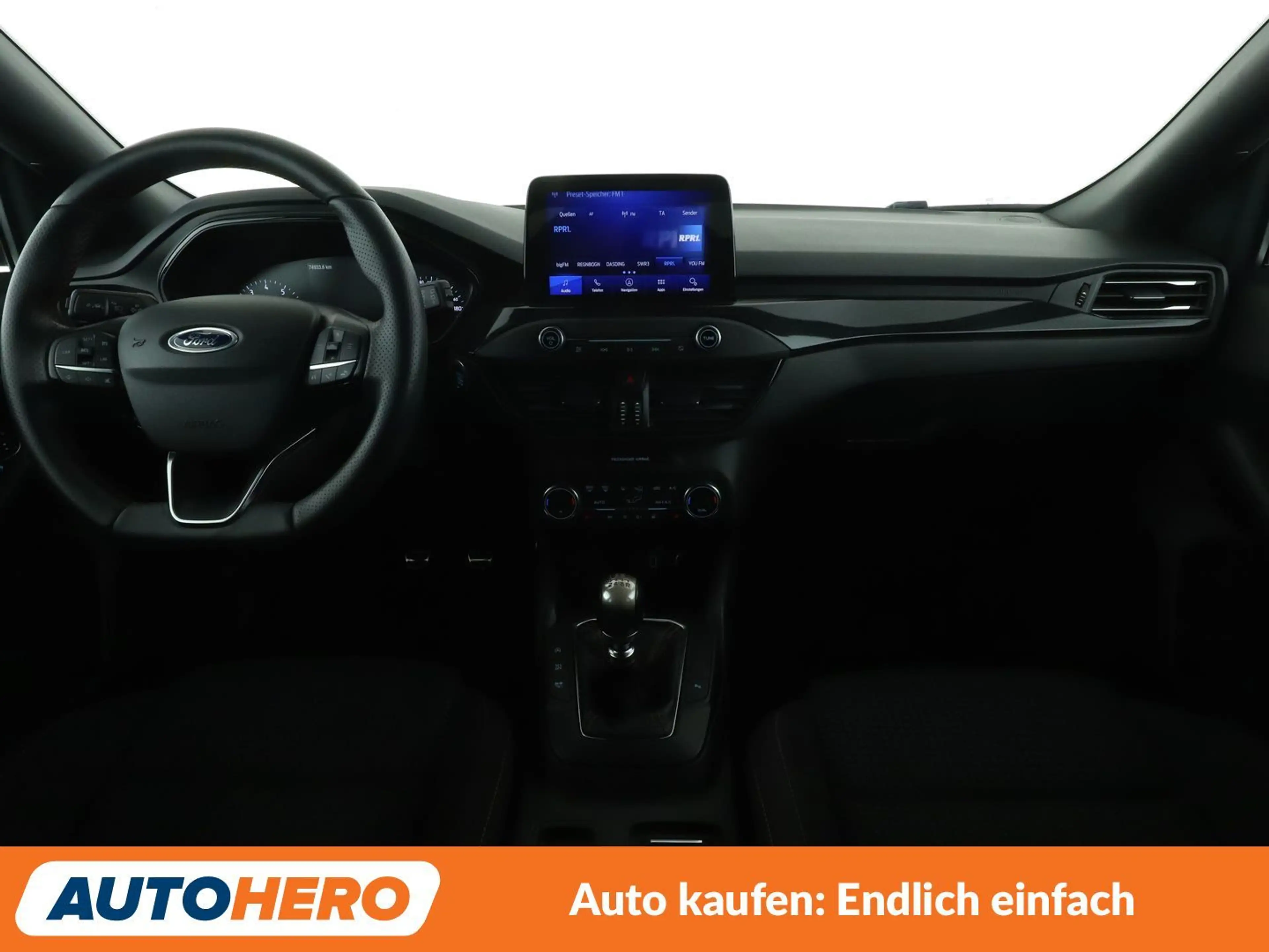 Ford Focus 1.0 EcoBoost ST-Line *NAVI*TEMPO*PDC*SHZ* — photo 12