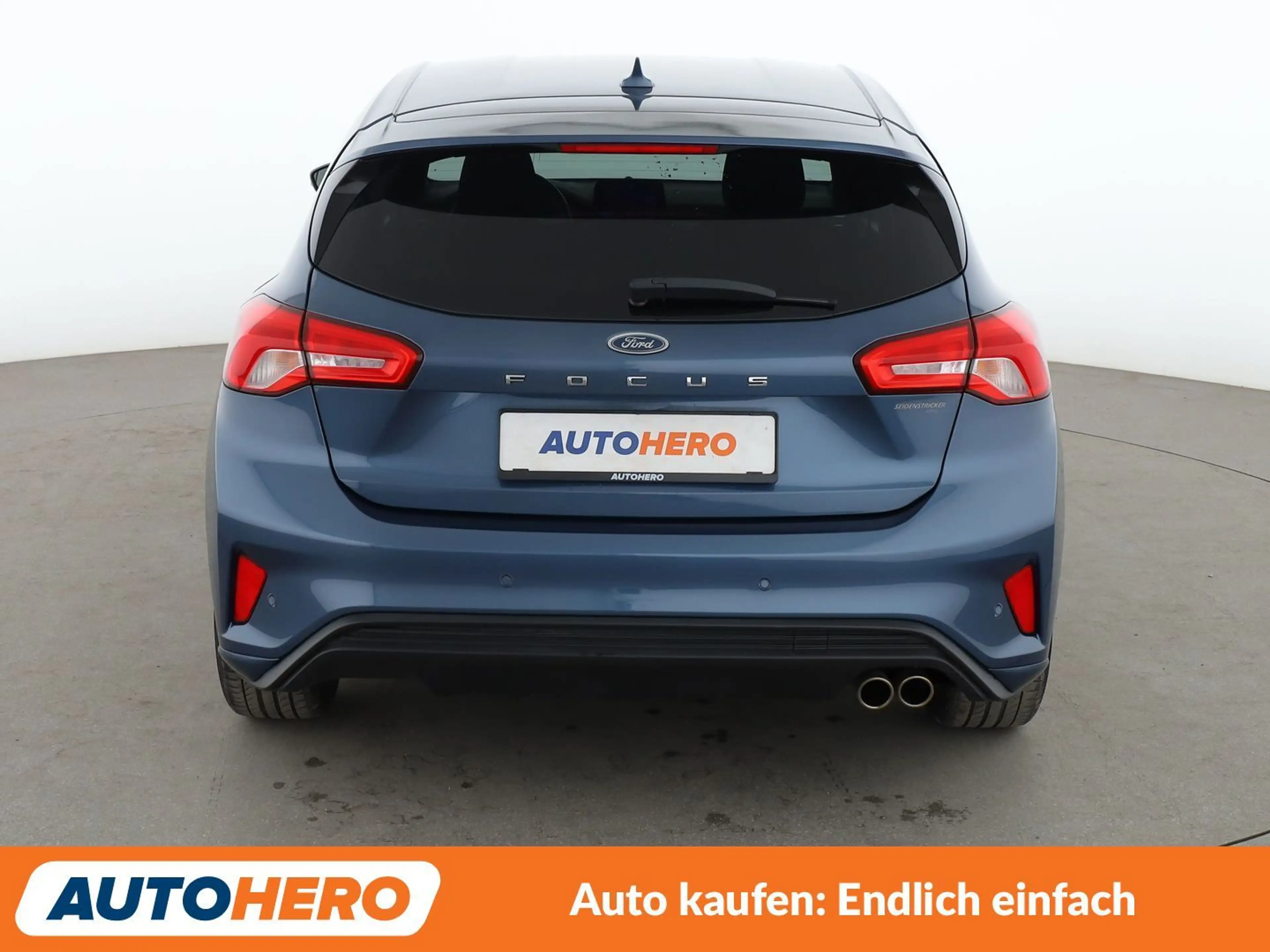 Ford Focus 1.0 EcoBoost ST-Line *NAVI*TEMPO*PDC*SHZ* — photo 5