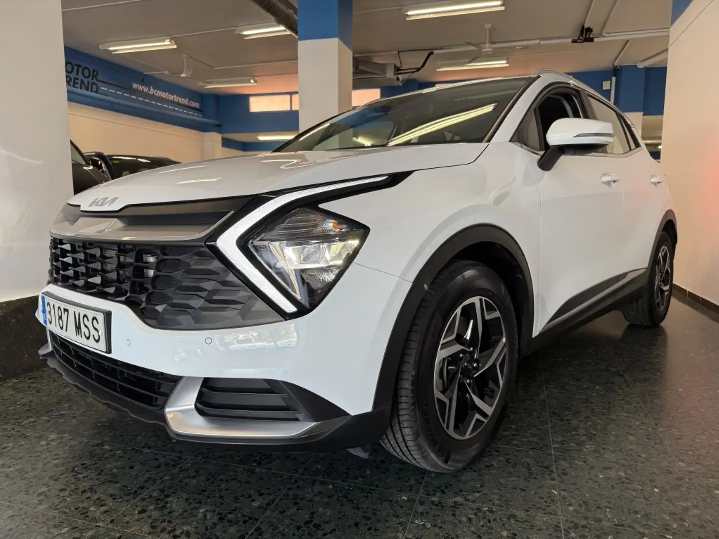 Kia Sportage 1.6 CRDi MHEV Business 4x2 DCT 136 Blanco - 1