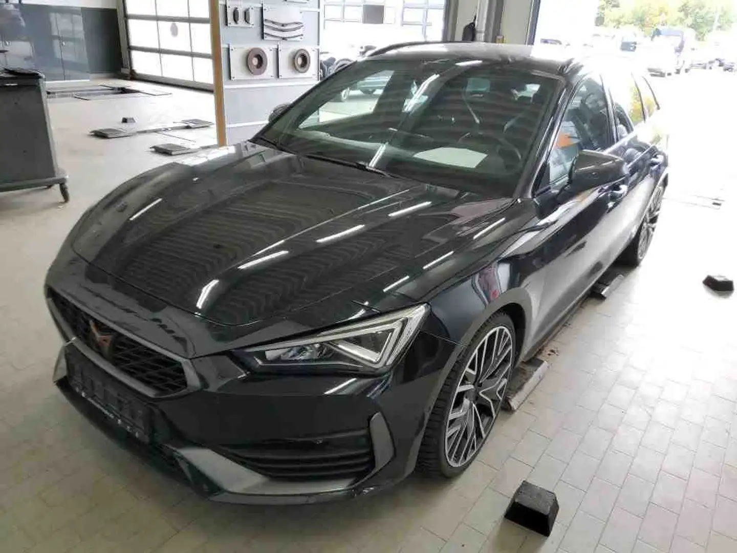 CUPRA Leon SP Keyless Access / BeatsAudio /Pano/ACC Schwarz - 2