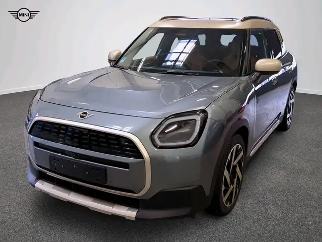 MINI Countryman E Favoured Trim