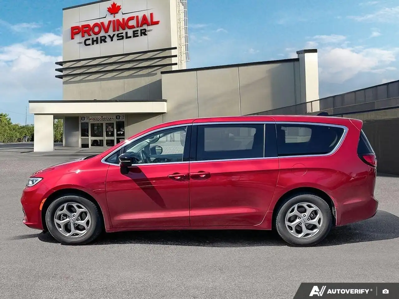 Chrysler Pacifica снимка Chrysler Pacifica