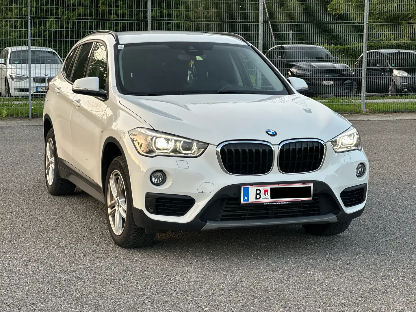 BMW X1 sDrive18d Sport Line Aut. - 1