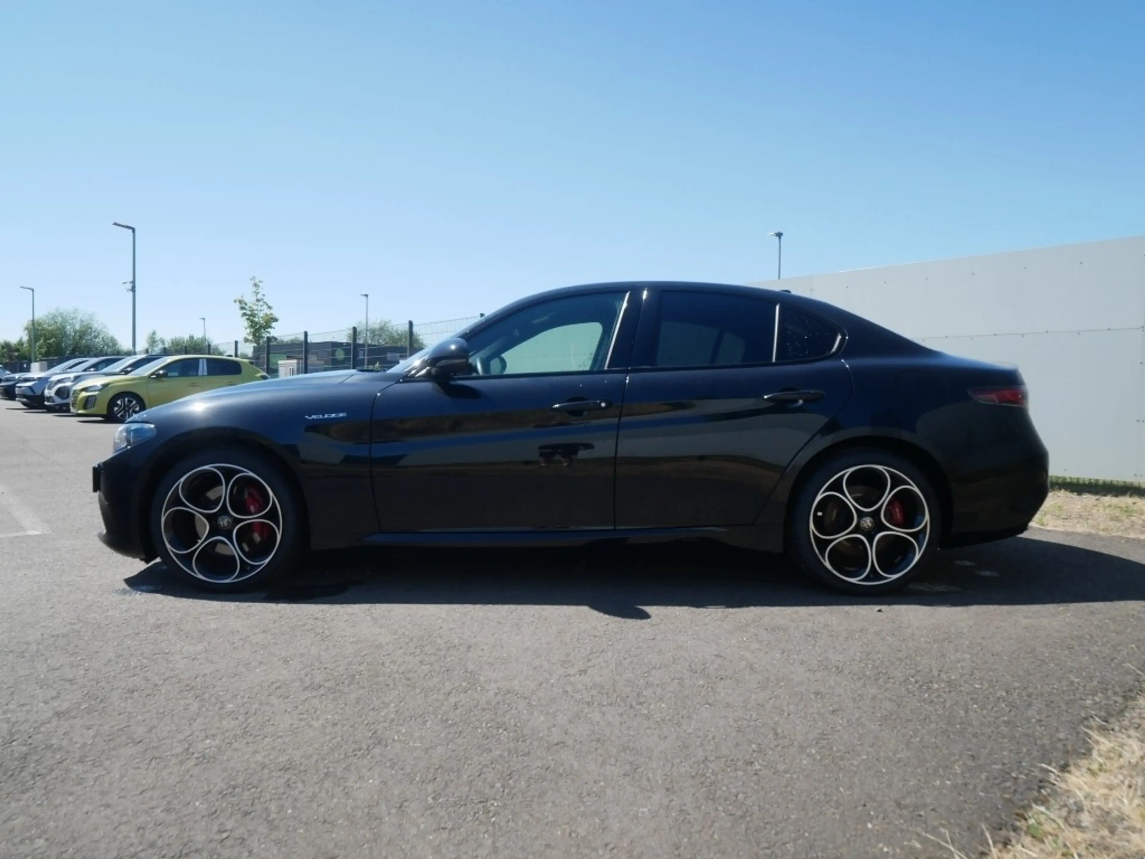 Alfa Romeo Giulia VELOCE 2.0 TURBO 16V 280 PS AT TECHNOLOGIE — photo 6