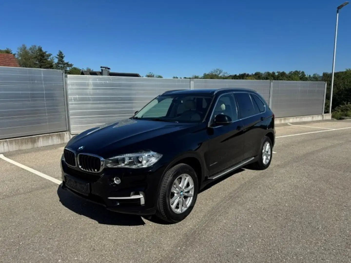 BMW X5 X5 xDrive30d Österreich-Paket MWSt. ausweisbar, Anhängerlast 3,5t Schwarz - 1