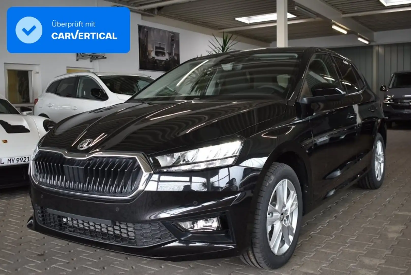 Skoda Fabia 1.5 TSI Top Selection APP Kamera Garantie 2031 Schwarz - 1