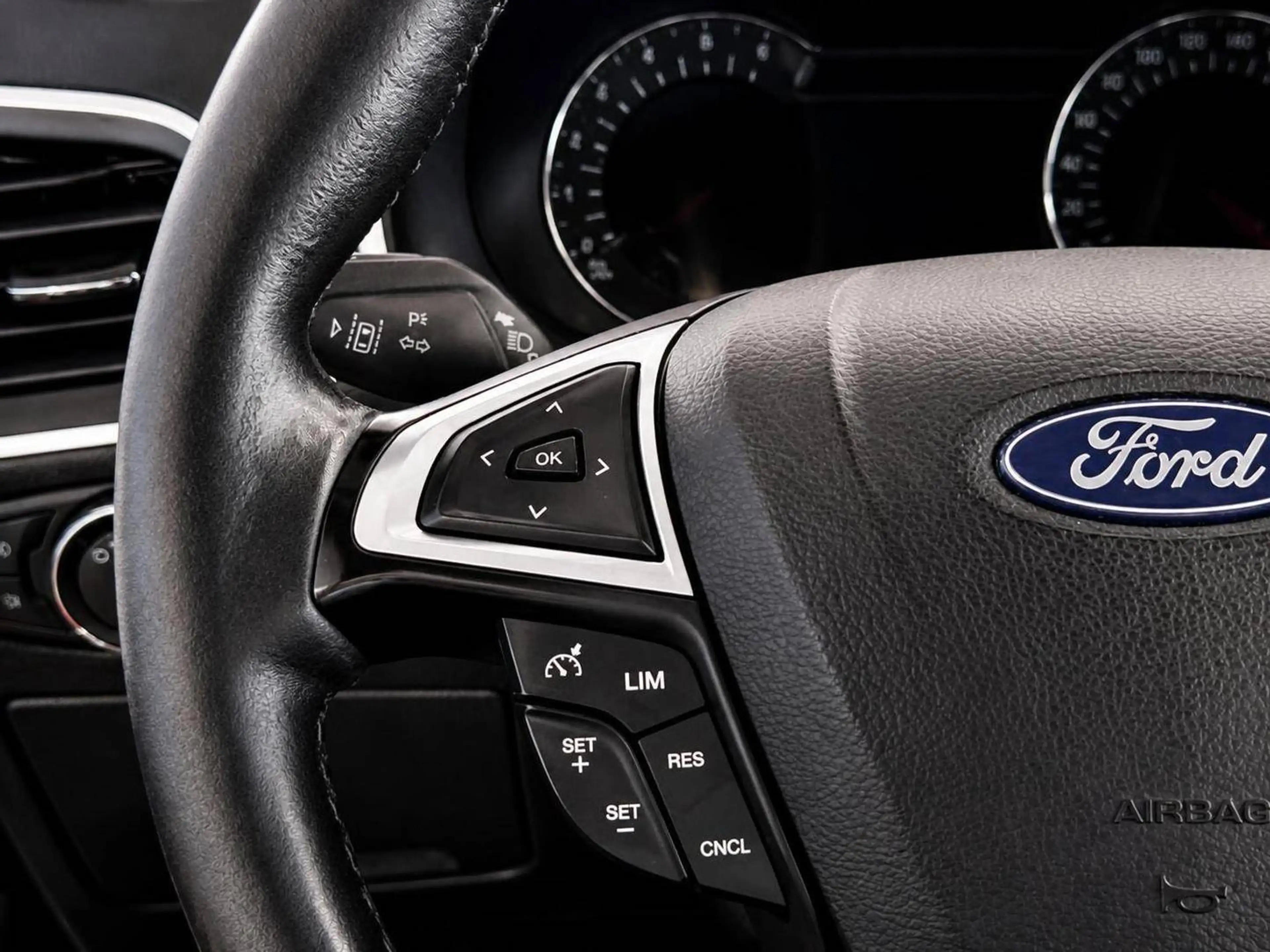 Ford Galaxy Titanium - 7 Sitzer -Vollleder — photo 15