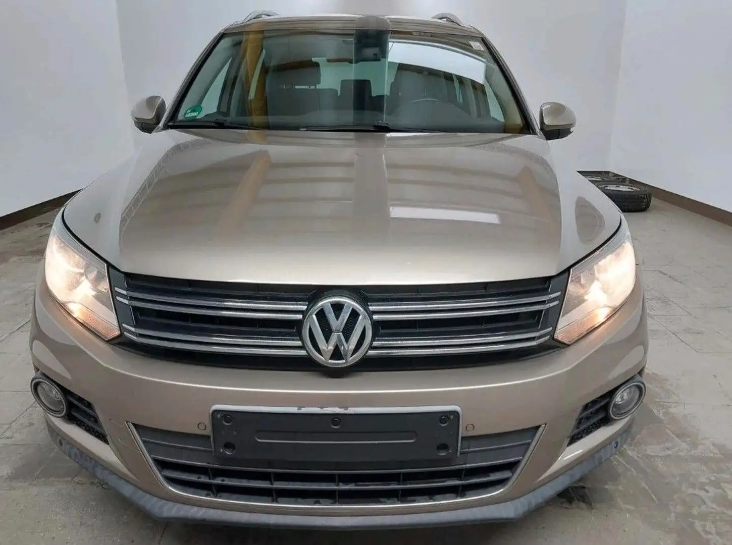 Volkswagen Tiguan Sport & Style BMT / PDC/AHK/TÜV NEU Beige - 2