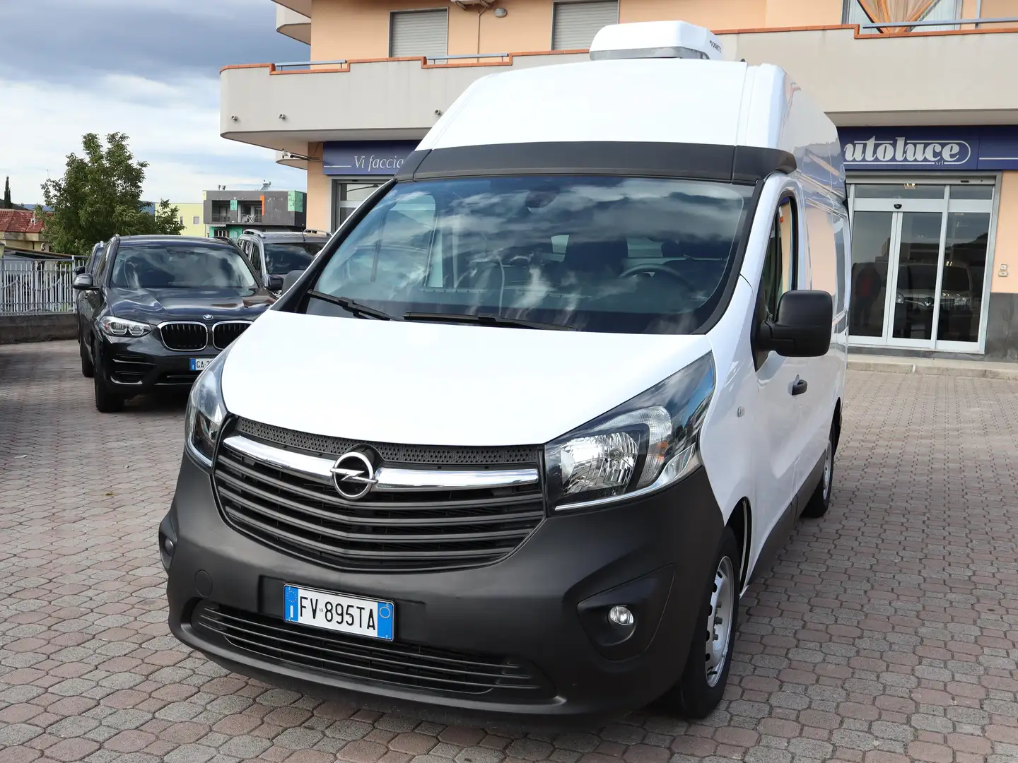 Opel Vivaro 1.6 125CV LABORATORIO OFFICINA MOBILE GENERATORE Bianco - 1