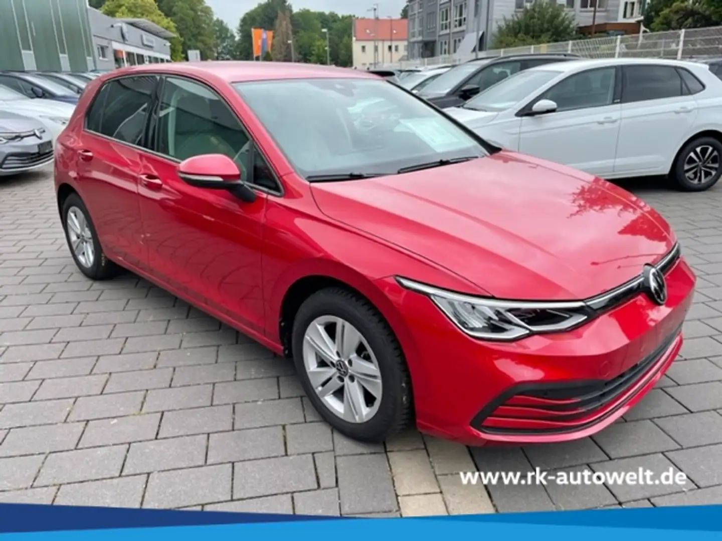 Volkswagen Golf VIII 1.5 TSI Life NAVI LED Keyless ACC Fernlichtas Rood - 1