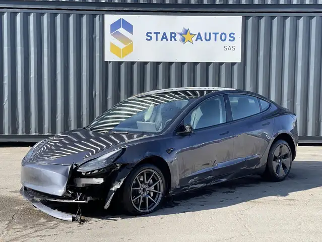 Tesla Model 3 MODEL 3 Standard Range Plus RWD