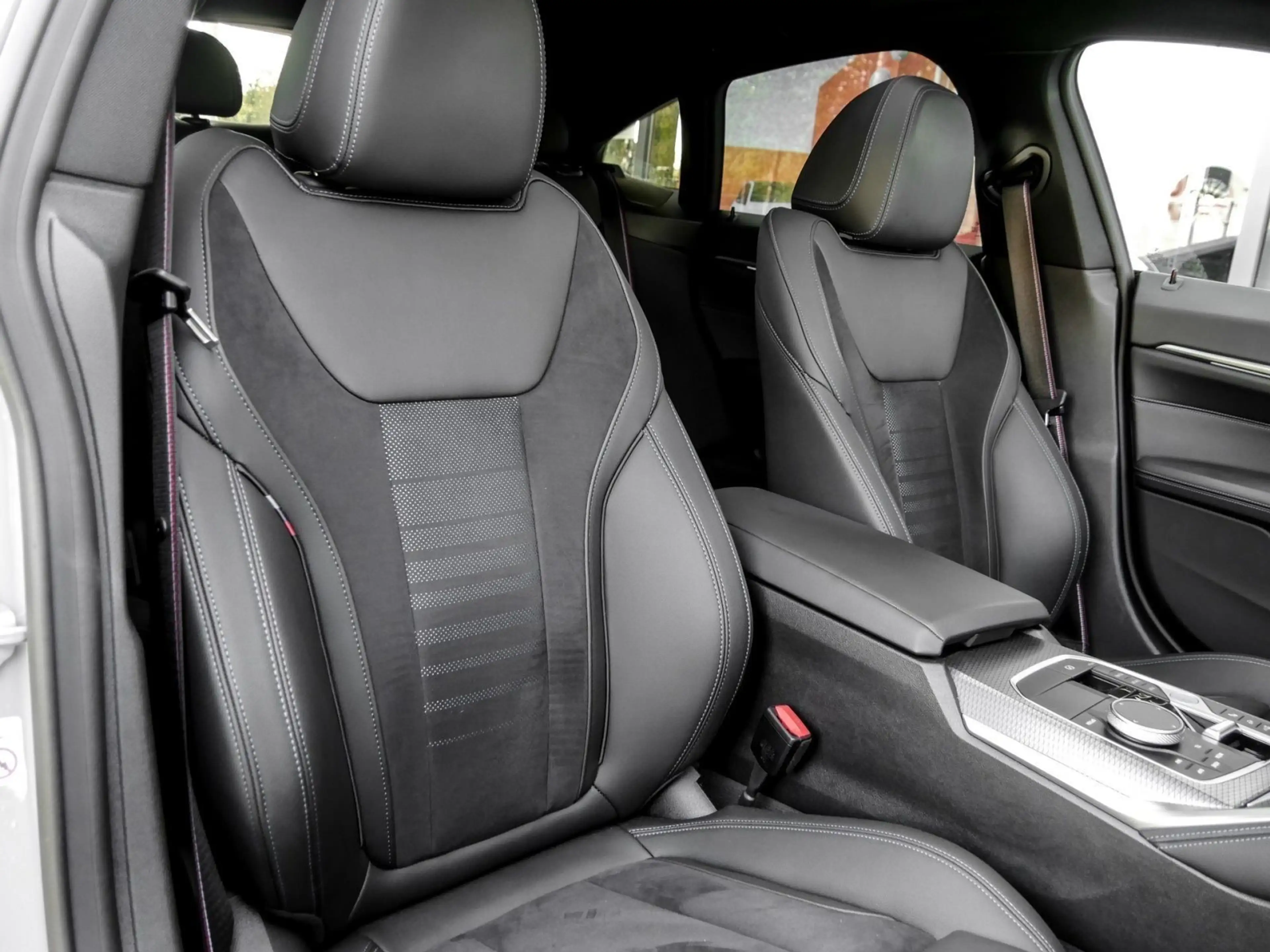BMW i4 eDrive35 M Sport ACC AHK RFK NAVI Standh. LM — photo 8