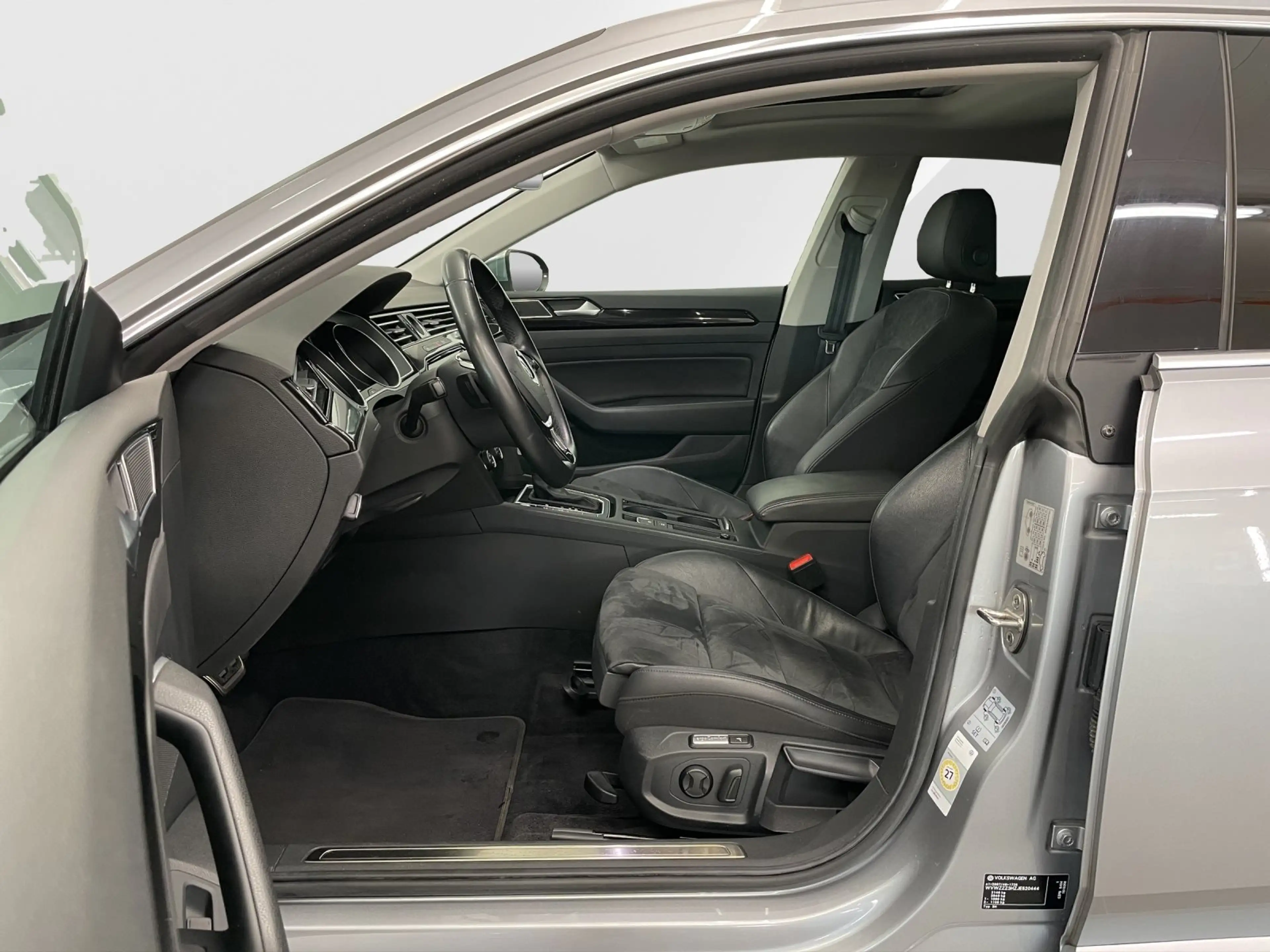 Volkswagen Arteon Elegance — photo 11