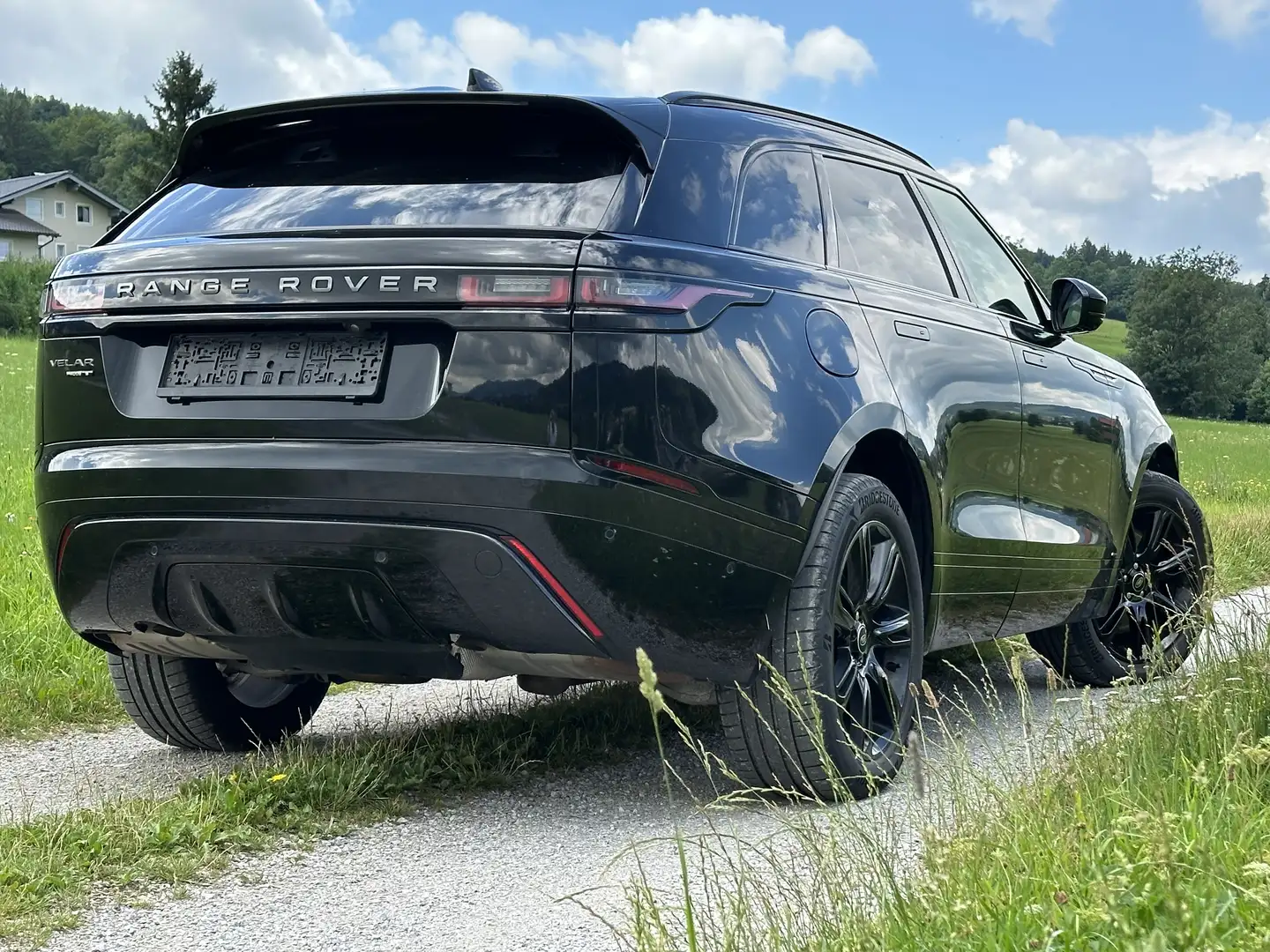 Land Rover Range Rover Velar P400 MHEV Allrad R-Dynamic HSE Aut. - 2